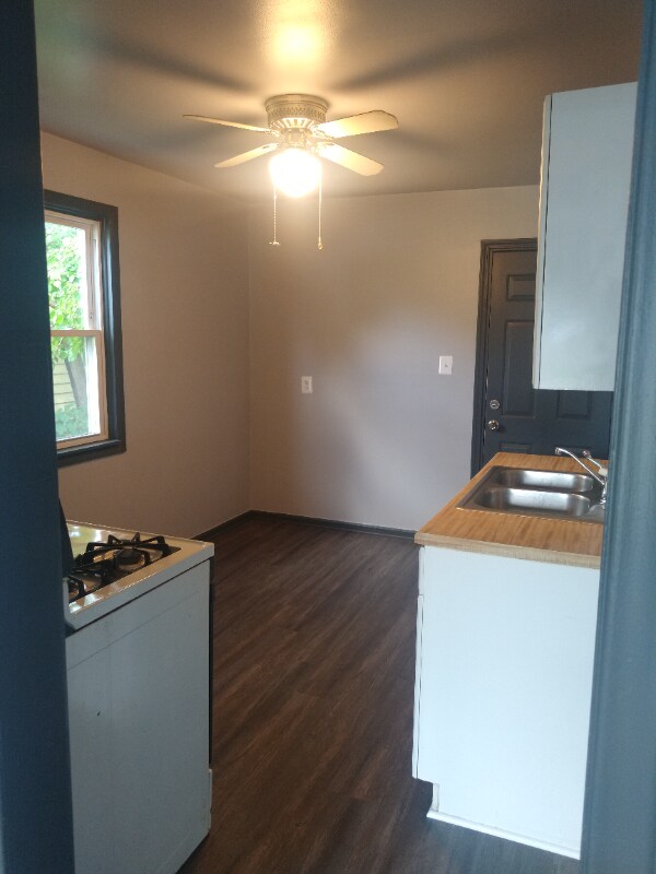 Photo - 21054 Ehlert Ave House