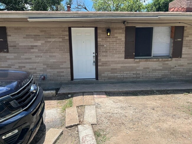 Photo - 8902 Little Walnut Pkwy