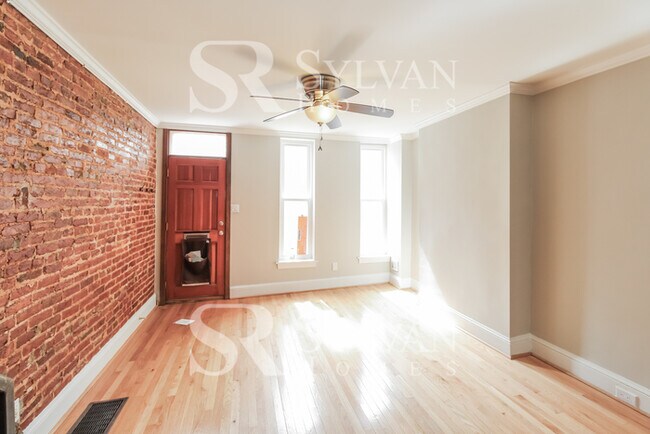 Photo - Enjoy living the good life in this 2 bedro...