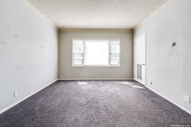 Photo - 127 W 6th St Unit 127 W. 6th St.