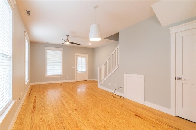 Photo - 127 E South St