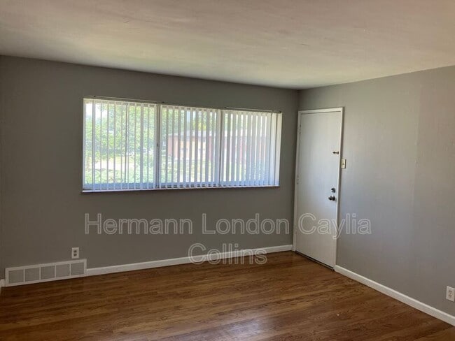 Photo - 7406 Olian Dr