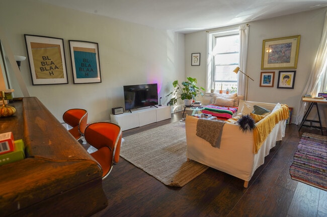 Building Photo - 630 N 2nd St Unit 2 Rental