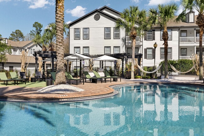 Photo - Vinoy at St Johns