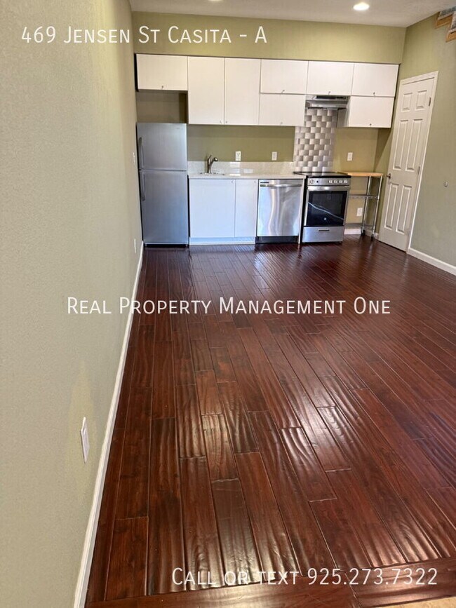 Photo - 469 Jensen St