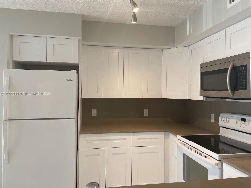 Photo - 12112 Saint Andrews Plz Unit 203