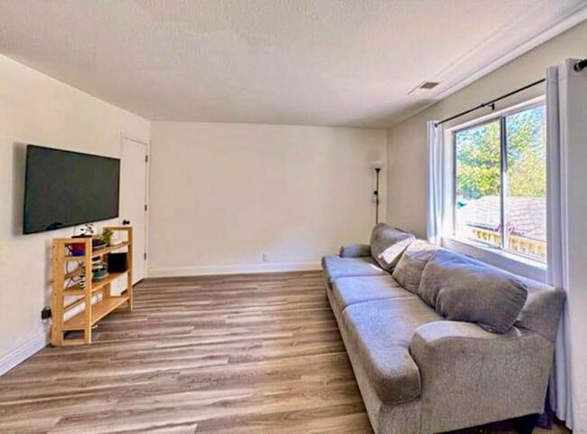 Photo - OAK RIDGE VILLAGE CONDO