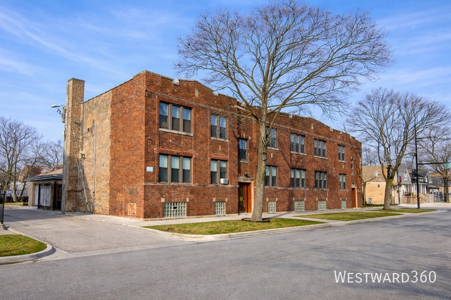 Photo - 6702 S Wood St Unidad 1B