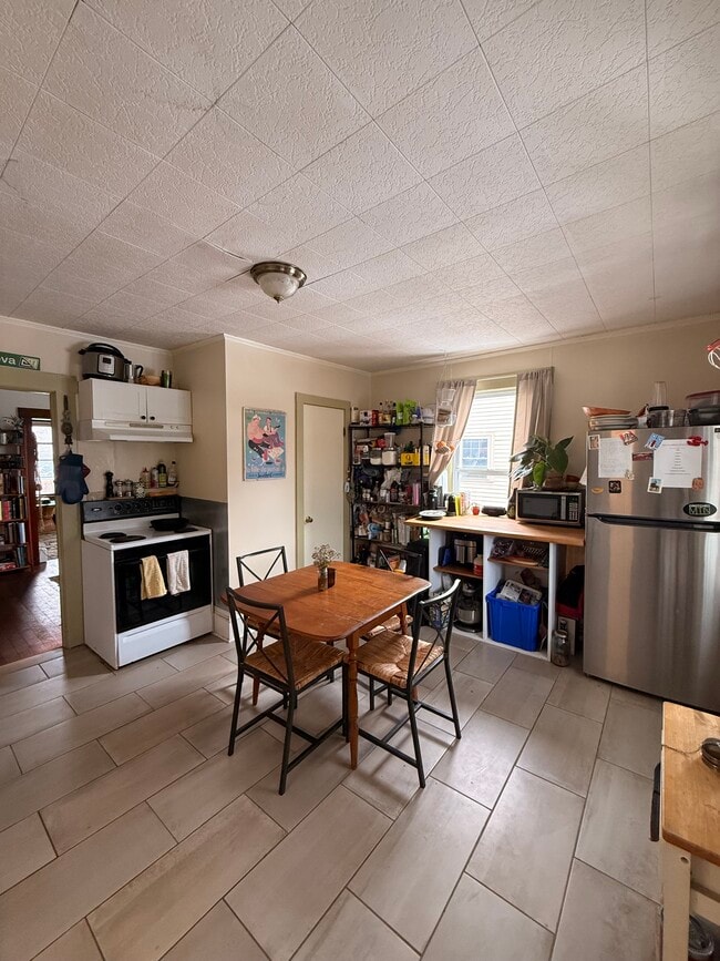 Photo - 11 Foster St Unit 13 Foster st