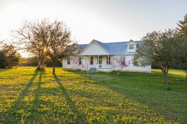 Building Photo - 3831 Meadow View Ln