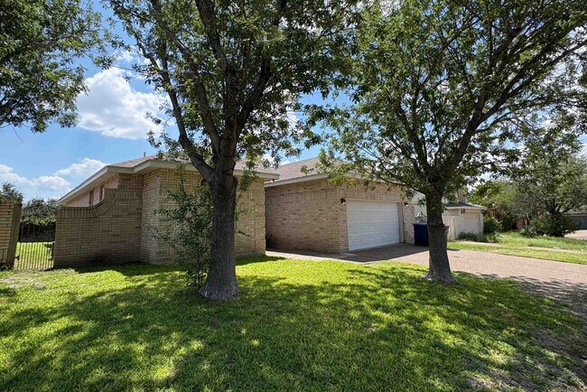 Photo - 1603 Sherwood Dr