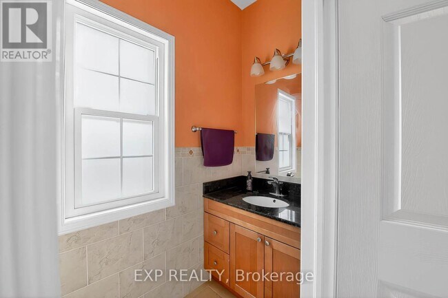 Photo - 600 Winterberry Ave