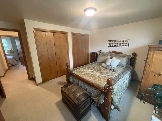 Photo - 3 Bed 2 Bath Duplex