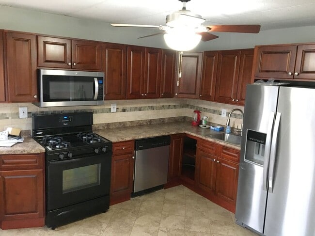 30 E Gouverneur Ave Unidad 2