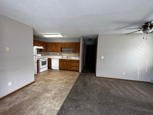 Photo - 812 6th Ave NE Unit 3