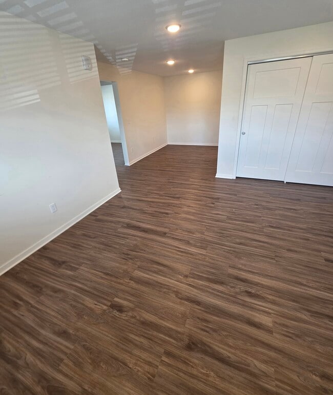 Laurentian Apartments