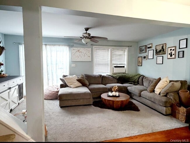 Photo - 409 Rakov Rd