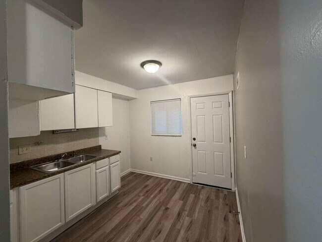 Photo - 4539 N 30th St
