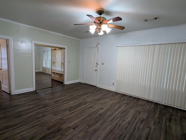 Photo - 904 Rosedale Ave