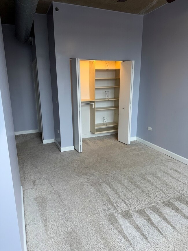 Photo - 1305 S Michigan Ave