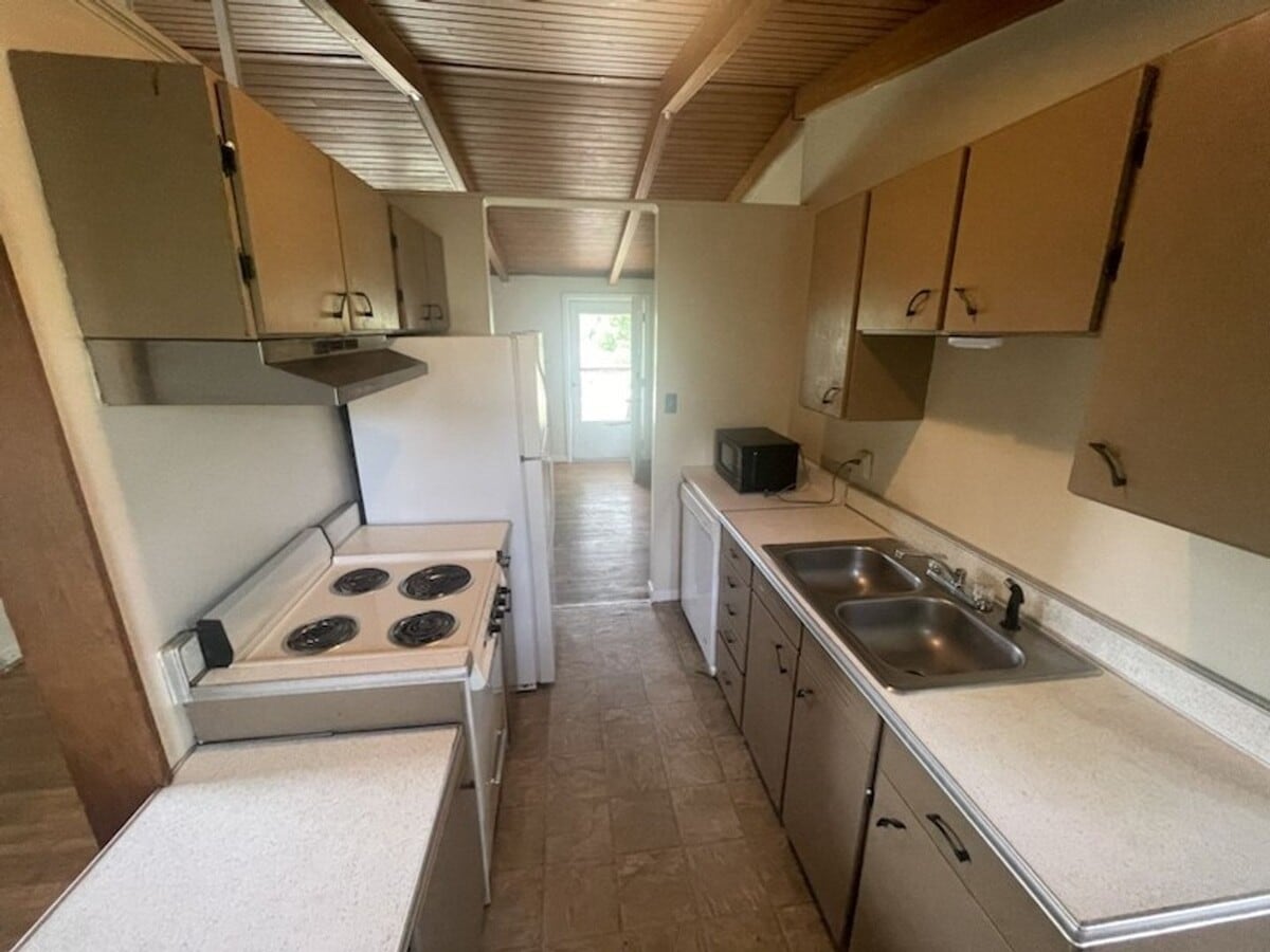 Photo - Charming 3BR Home with Hardwood Floors & Spacious Yard