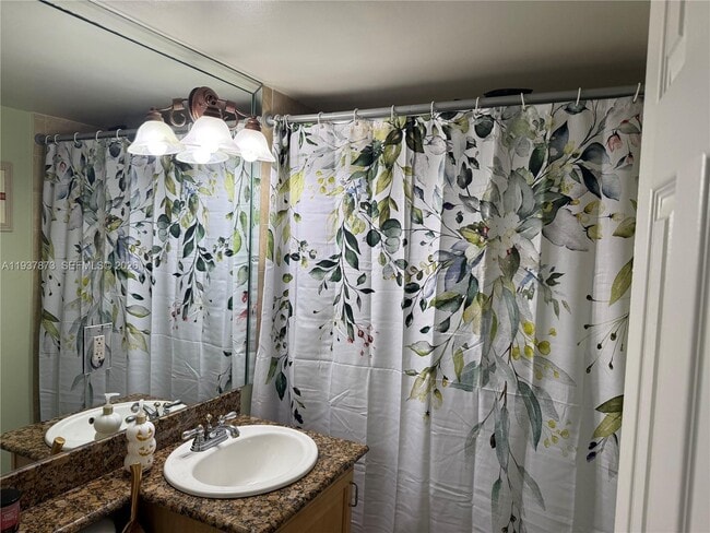 Photo - 924 SE 2nd St Unit 17