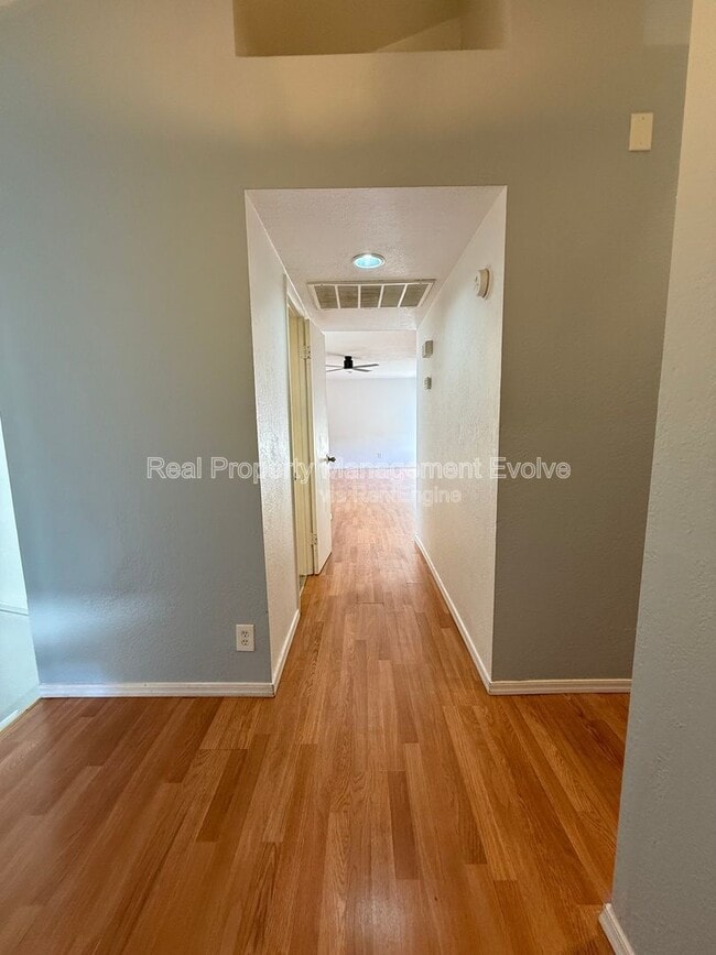 Photo - 3228 W Glendale Ave Unit Apt 146