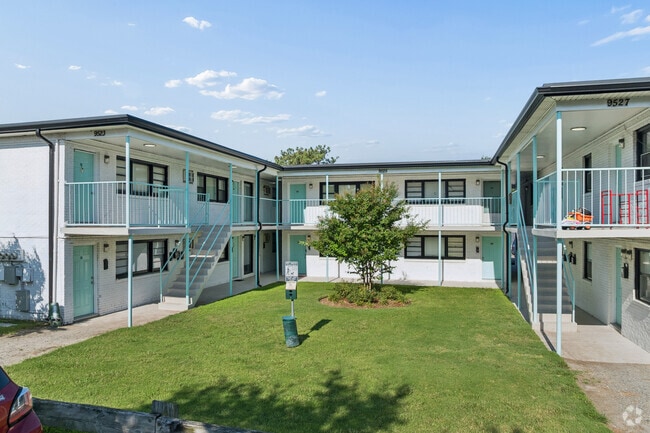 East Beach Apartments