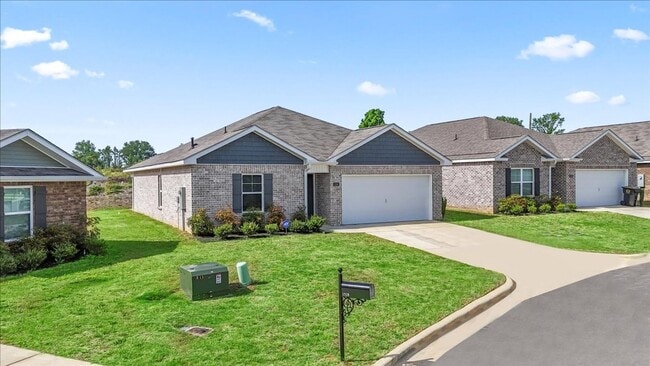 Photo - Cullman City Limits - pet friendly