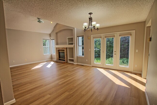 Photo - 3 bed 2.5 bath Clarke Farms home