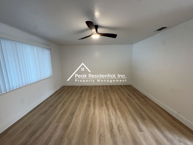 Photo - Updated 2bd/1ba Sacramento Duplex