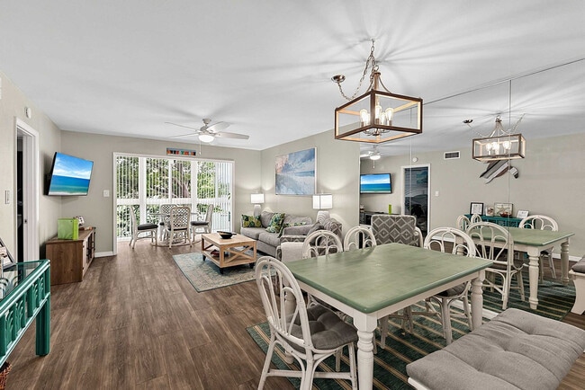 Building Photo - 153 Vista Hermosa Cir