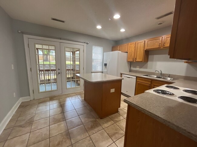 Photo - Pristine 2Br 2.5Ba in Persimmon Hill