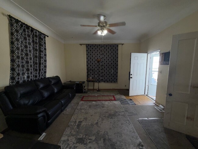 Photo - 618 W Monroe St