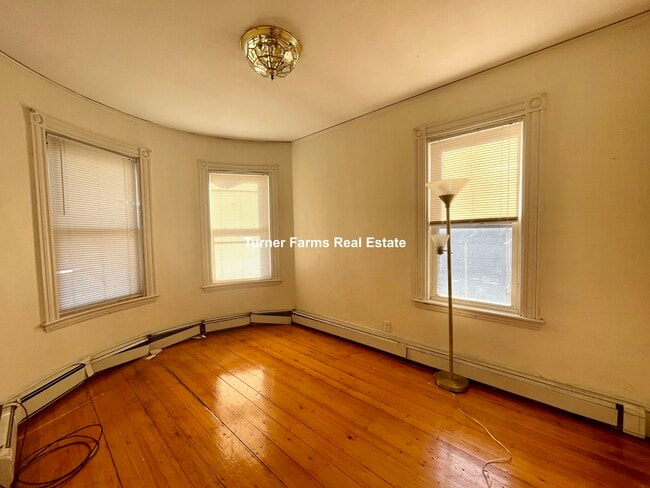 Photo - 803 Parker St Unit 3