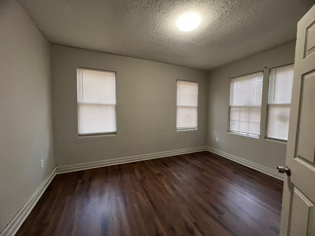 Photo - Section 8/Housing Voucher Accepted*Updated...