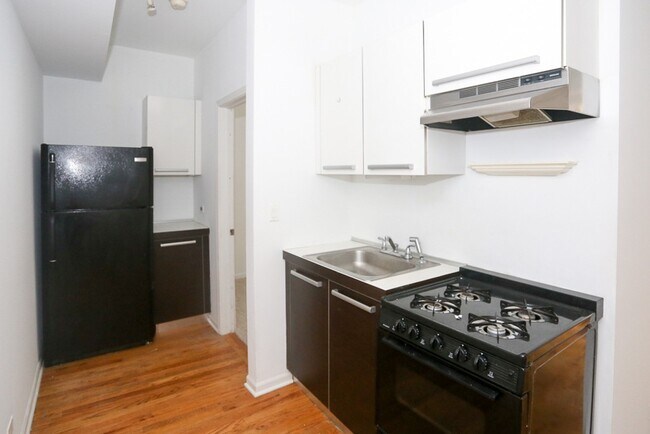 Photo - 5054 N Winthrop Ave Unit 602