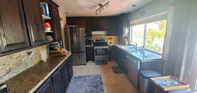 Photo - 1640 Baywood Dr