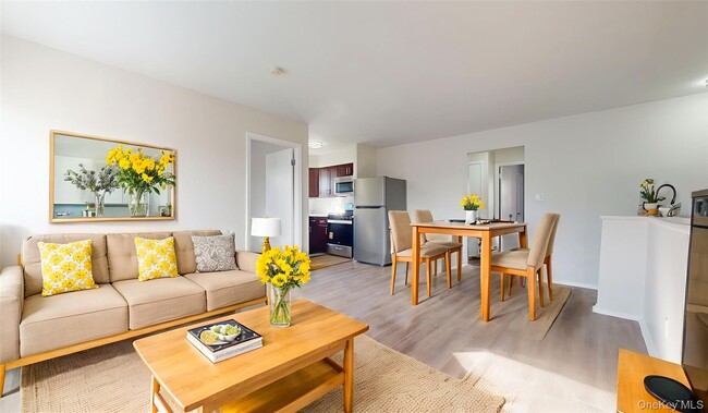 Building Photo - 110-41 62nd Dr Unit 2