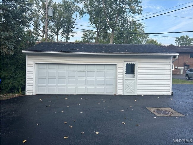 Photo - 186 Peppertree Dr