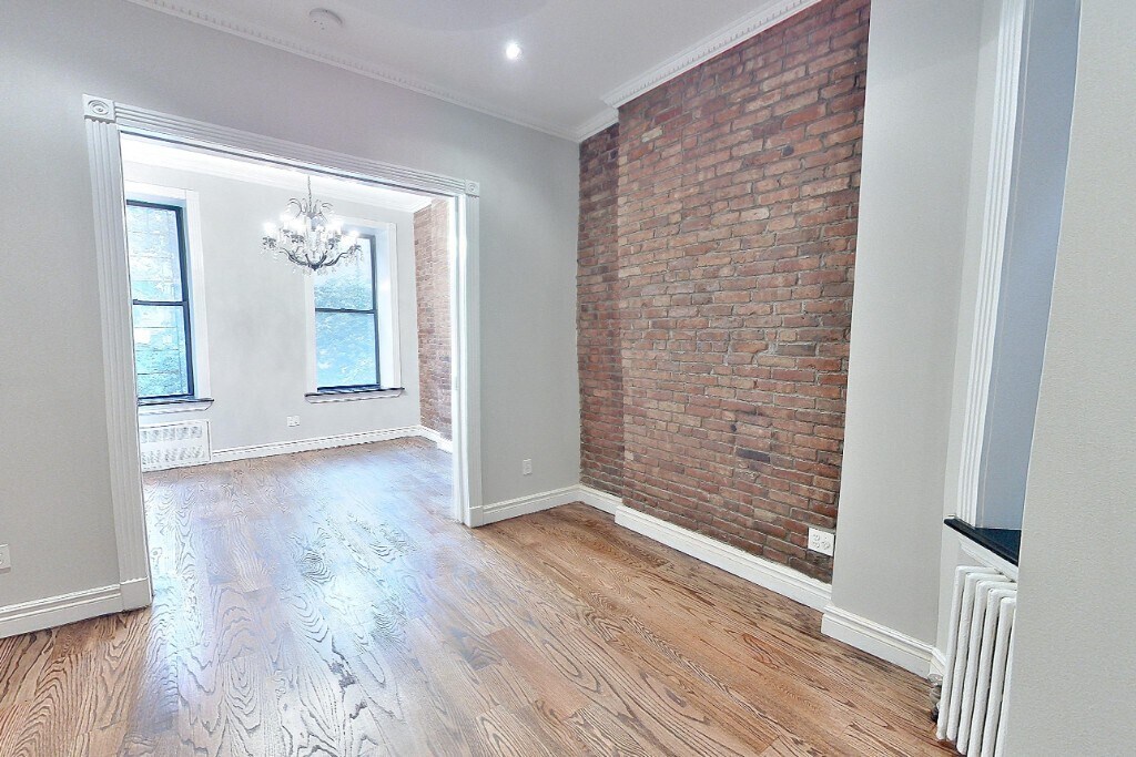 Photo - 246 Mott St Apartment Unit 5