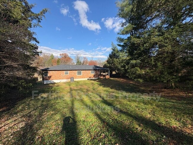 Photo - 4738 Eastwin Dr