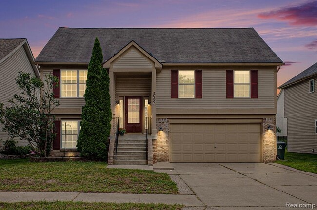 Photo - 3069 Talon Cir