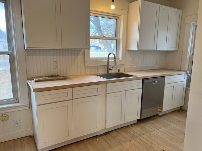 Photo - 104 Harrison St Unidad second floor