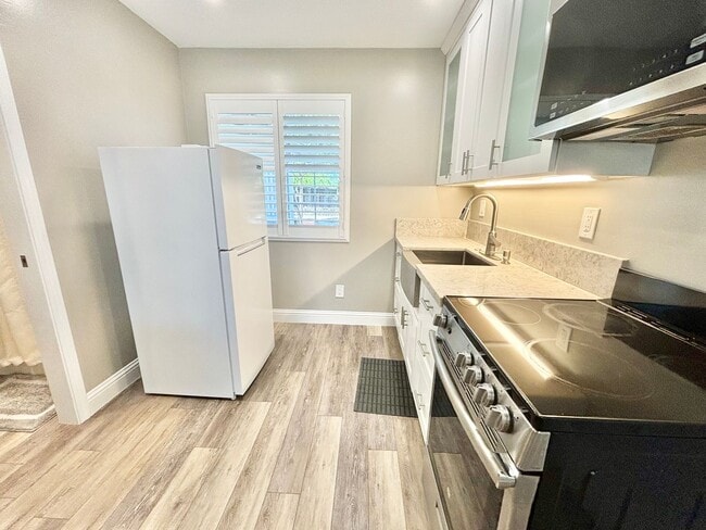 Photo - Fully Furnished Studio Near Nugget