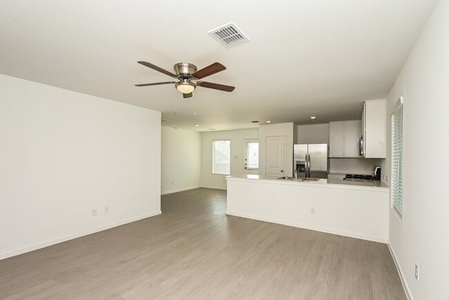 Photo - 10721 Revolver Dr