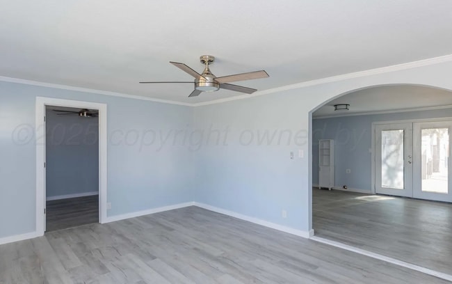 Photo - 1100 N Missouri St