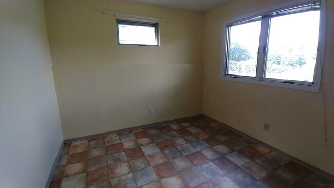 Photo - 625 SE Taylor St Unit Lower