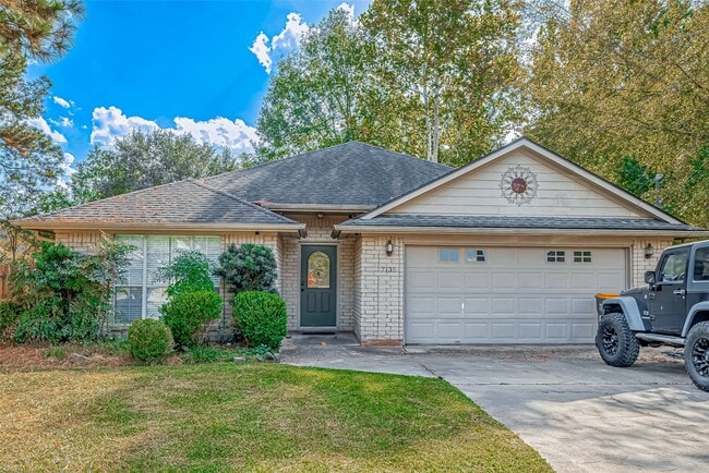 Photo - 7135 Woodland Oaks