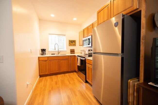 Photo - NEW FURNISHED ADU STUDIO – In-Unit Laundry (Utilities Included)
